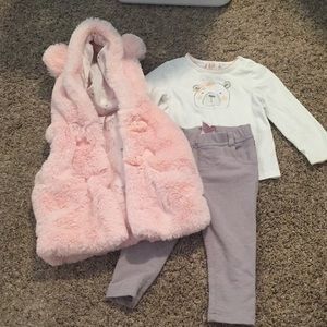 Adorable Baby Girl Bear Outfit: 6-9 Mo